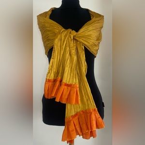 Beautiful crinkle scarf with ruffles!